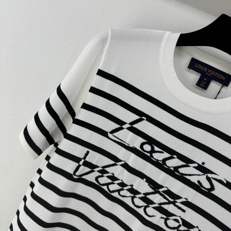 MoistureWicking Louis Vuitton T-Shirts 130419