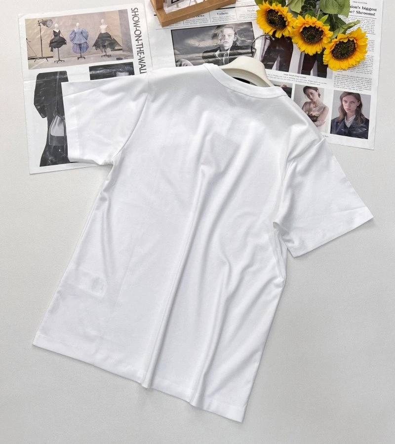 Louis Vuitton T-Shirts Sleek 130408