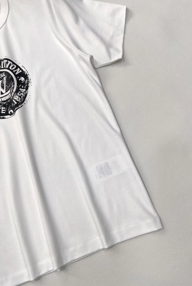 Louis Vuitton T-Shirts Sleek 130408