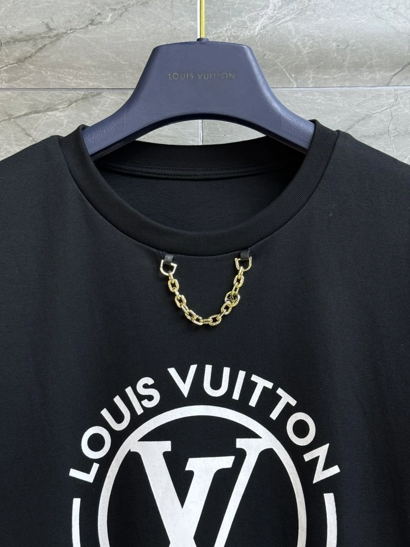 Snug Louis Vuitton T-Shirts 130414