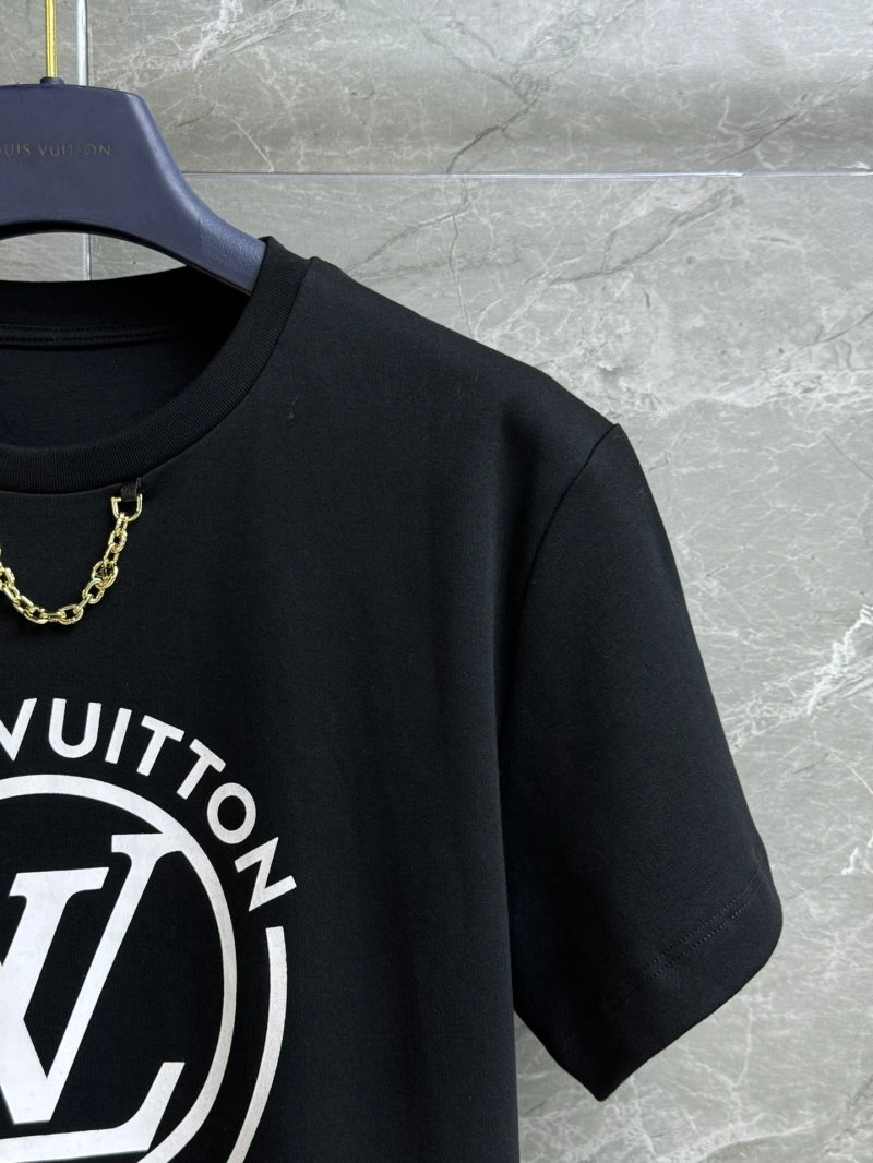 Snug Louis Vuitton T-Shirts 130414