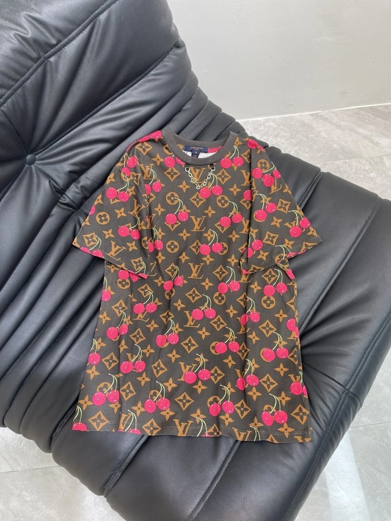 Durable Louis Vuitton T-Shirts 130410
