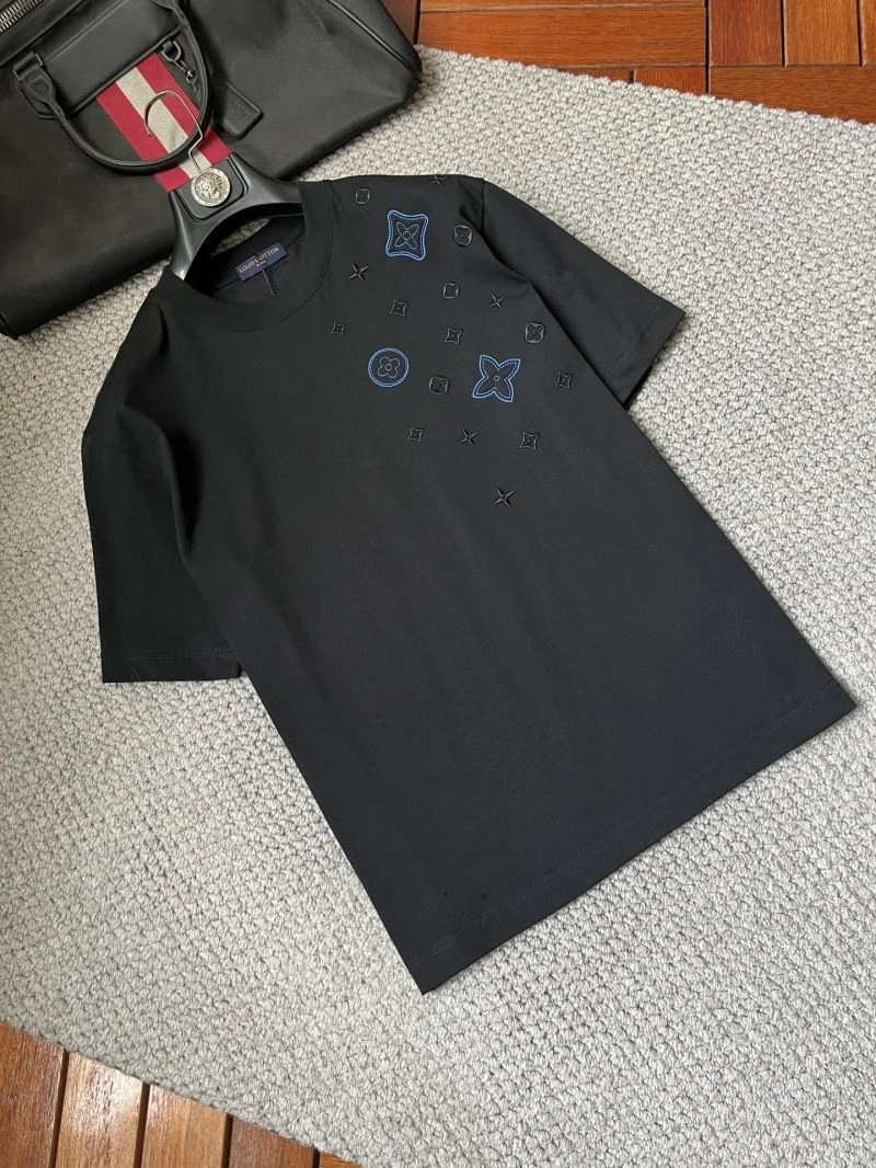 Louis Vuitton T-Shirts EyeCatching 135725