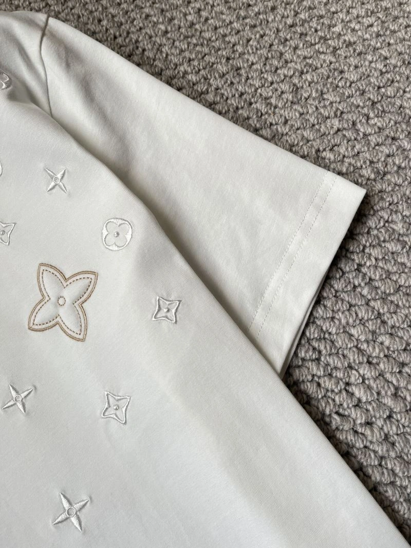 Louis Vuitton T-Shirts EyeCatching 135725
