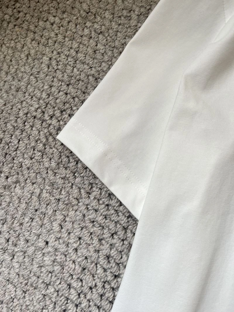 Louis Vuitton T-Shirts Stretchable 135716