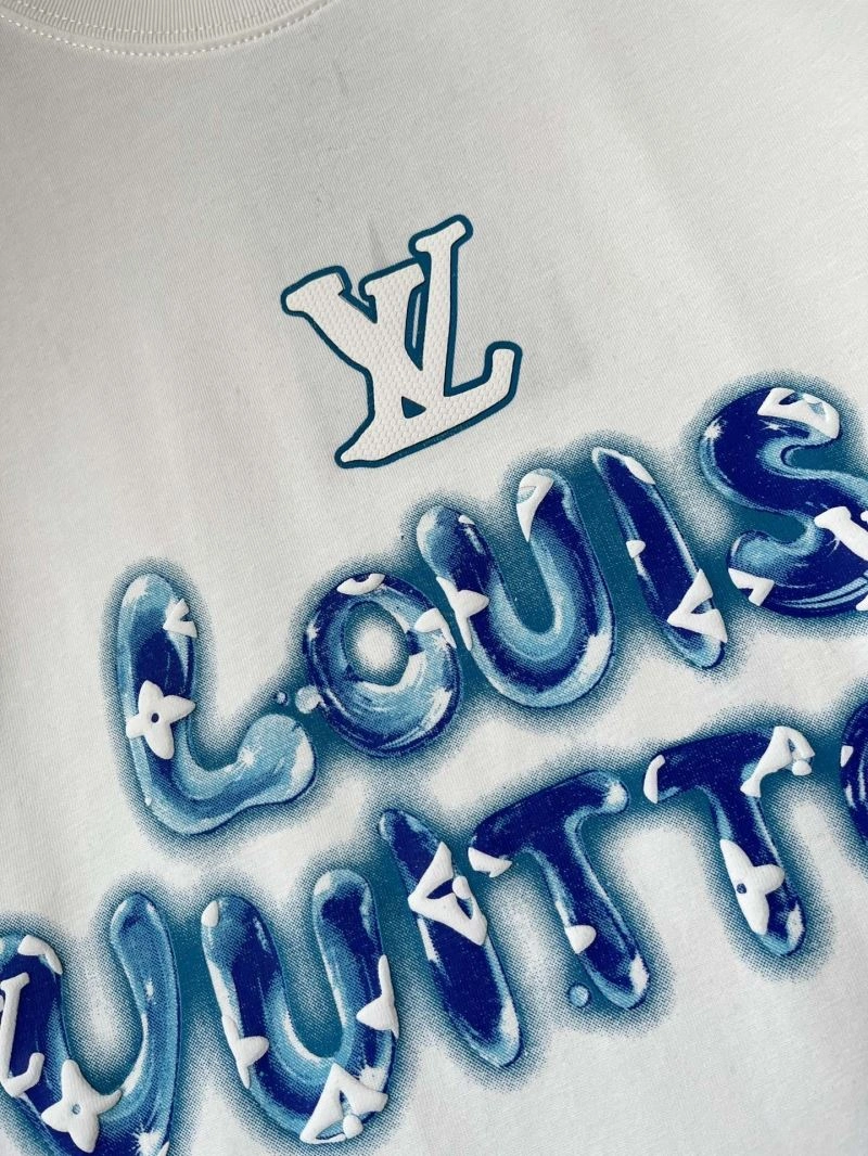 Louis Vuitton T-Shirts Stretchable 135716