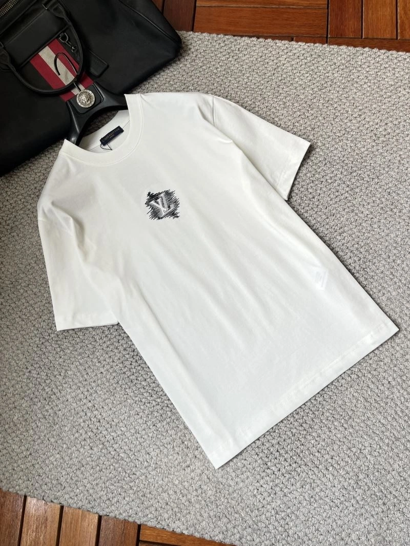 Elegant Louis Vuitton T-Shirts 135715