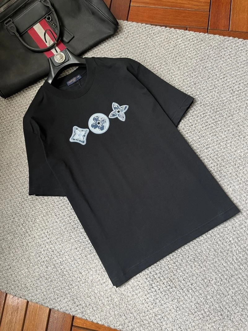 Durable Louis Vuitton T-Shirts 135717