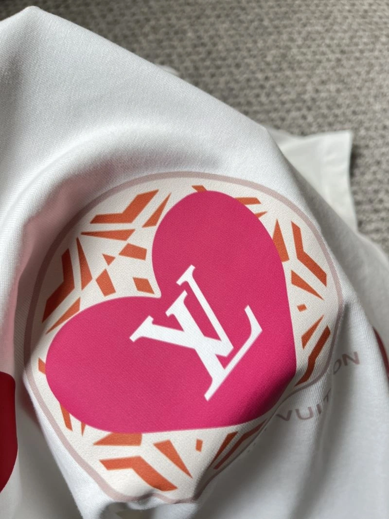 QuickDry Louis Vuitton T-Shirts 135712