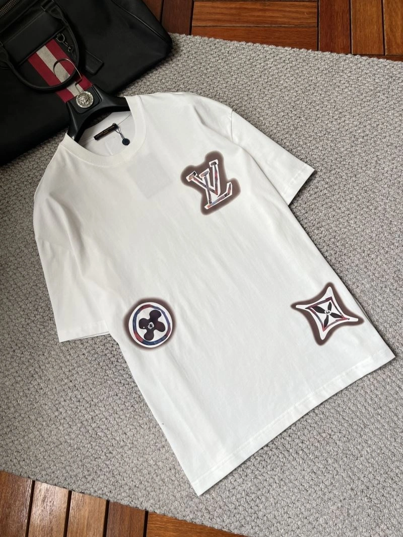 Comfortable Louis Vuitton T-Shirts 135711