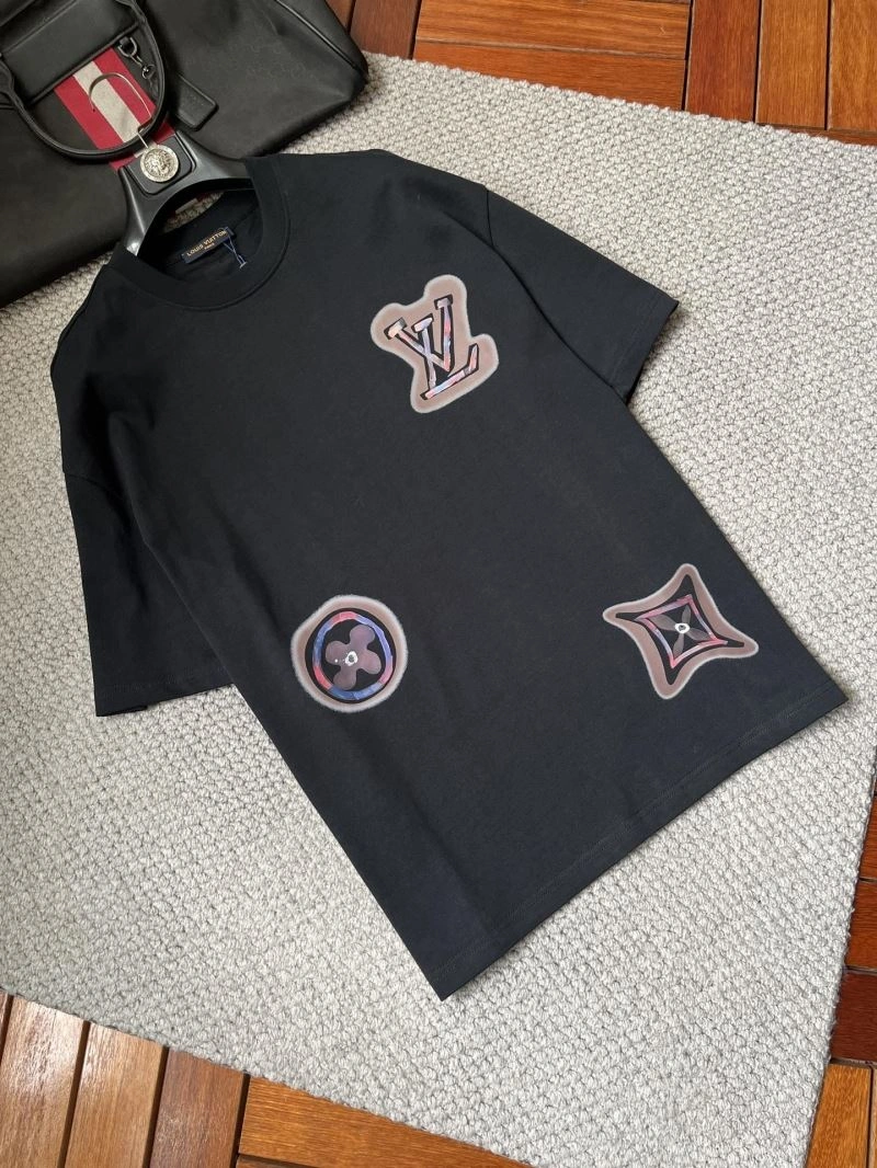 Comfortable Louis Vuitton T-Shirts 135711