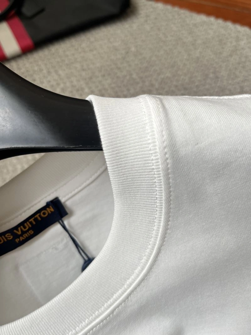 Comfortable Louis Vuitton T-Shirts 135711
