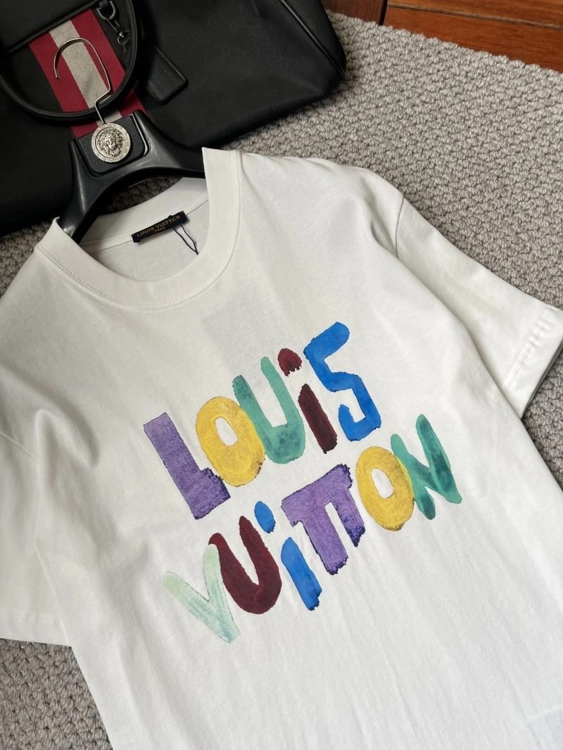 Louis Vuitton T-Shirts Refined 135710