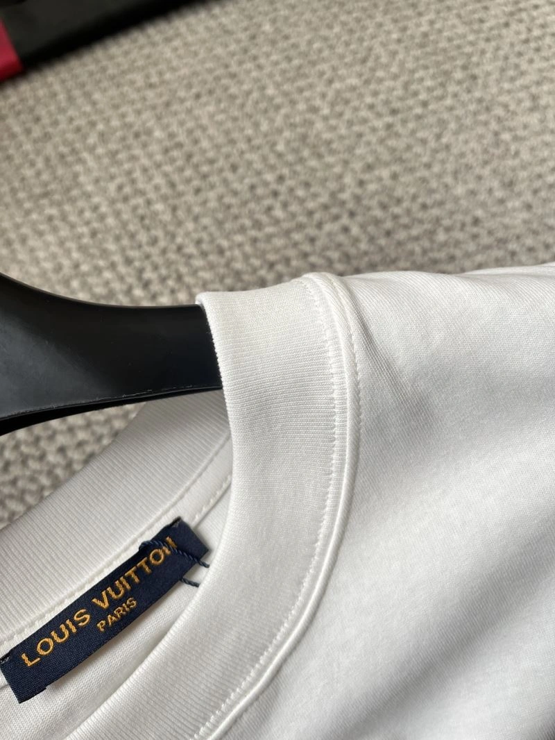 Louis Vuitton T-Shirts Refined 135710