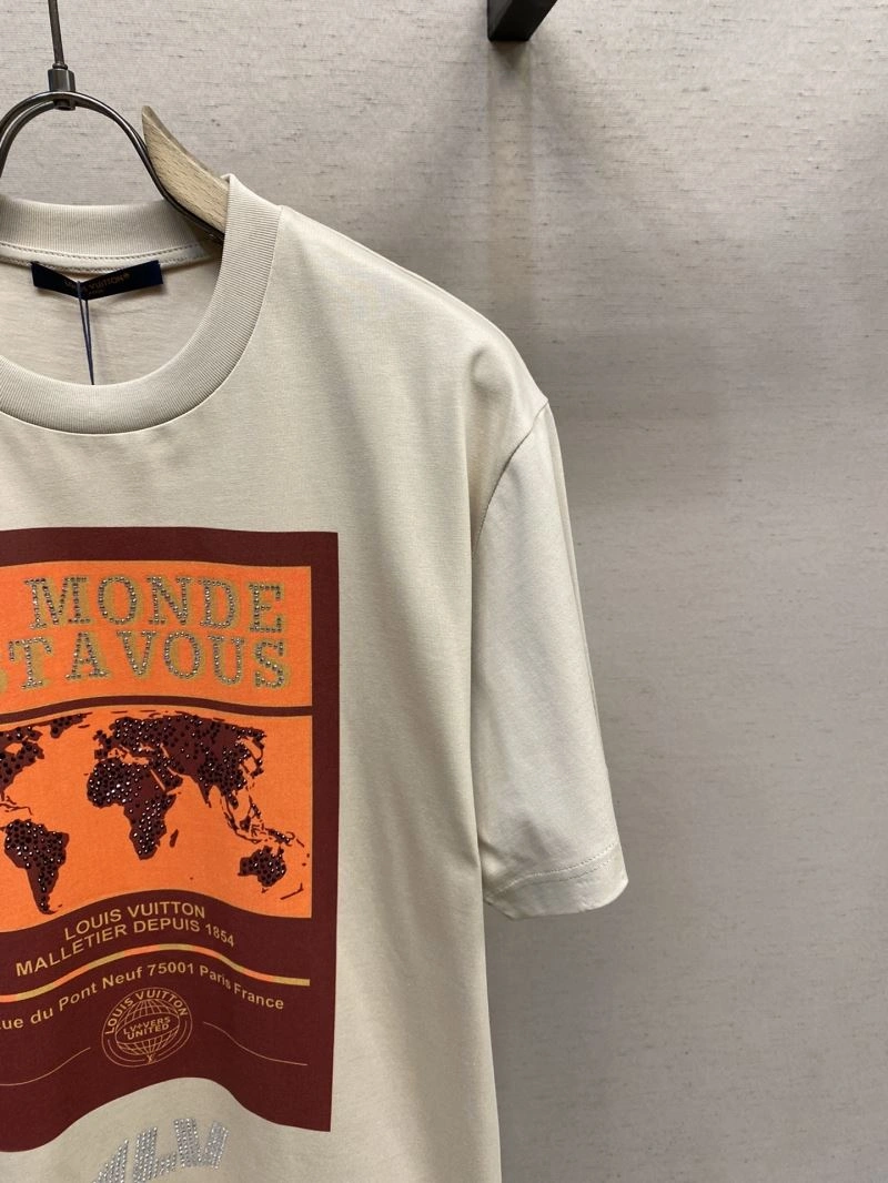 Flexible Louis Vuitton T-Shirts 135699