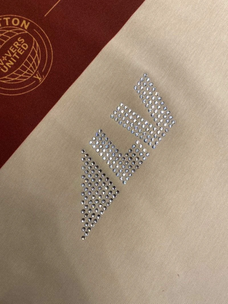 Flexible Louis Vuitton T-Shirts 135699