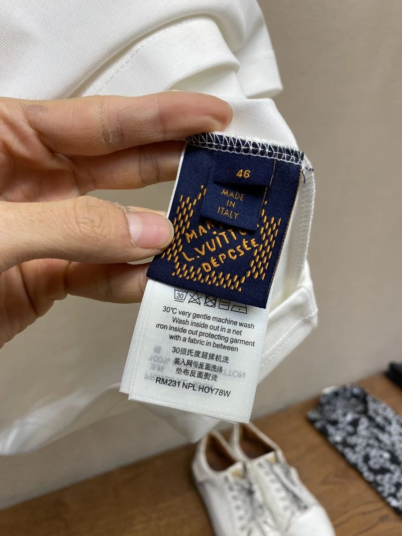 Louis Vuitton T-Shirts Flexible 135703