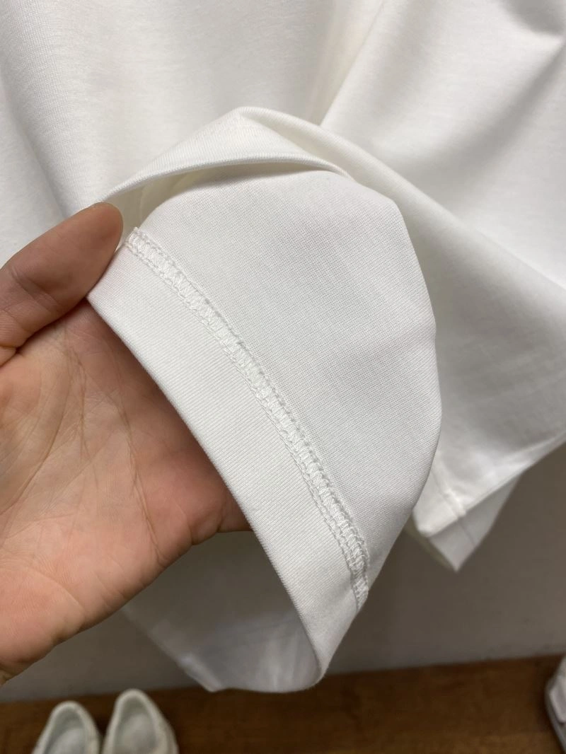 Louis Vuitton T-Shirts Snug 135687