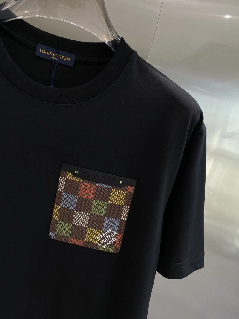Louis Vuitton T-Shirts WeatherProof 135686