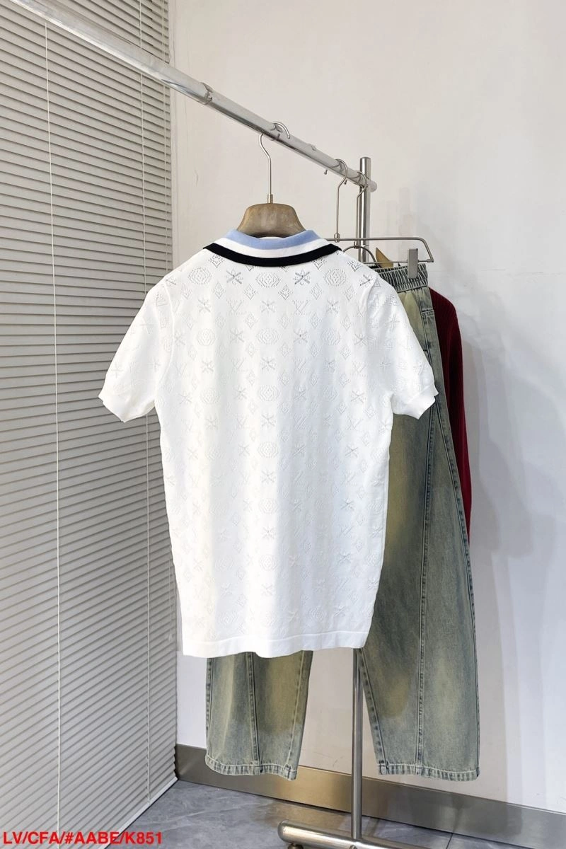 Bold Louis Vuitton T-Shirts 135695