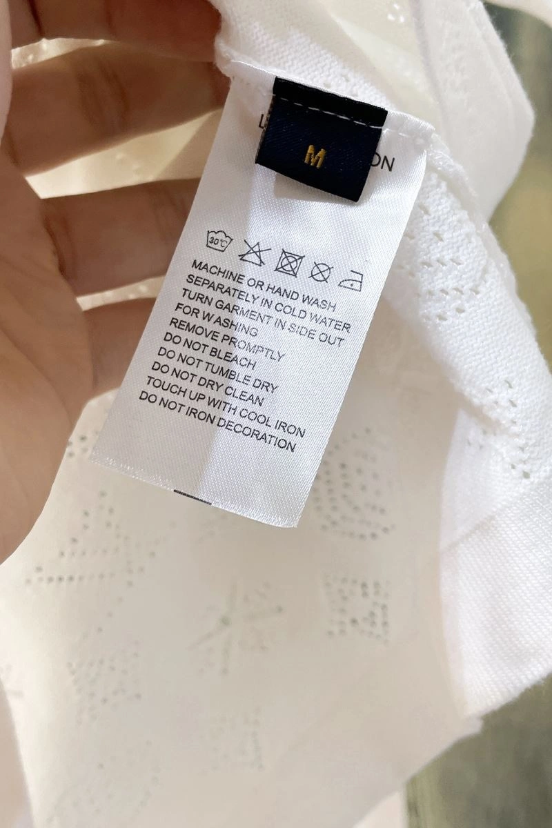 Bold Louis Vuitton T-Shirts 135695