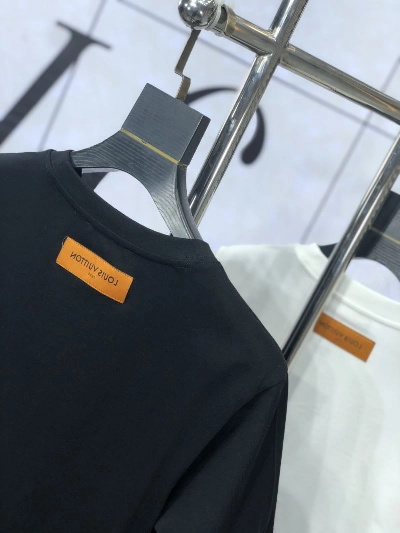 Louis Vuitton T-Shirts GoodFit 135702