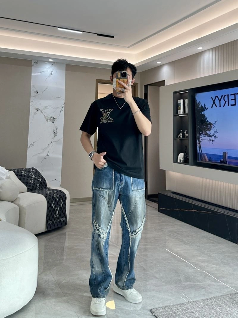 Affordable Louis Vuitton T-Shirts 135690