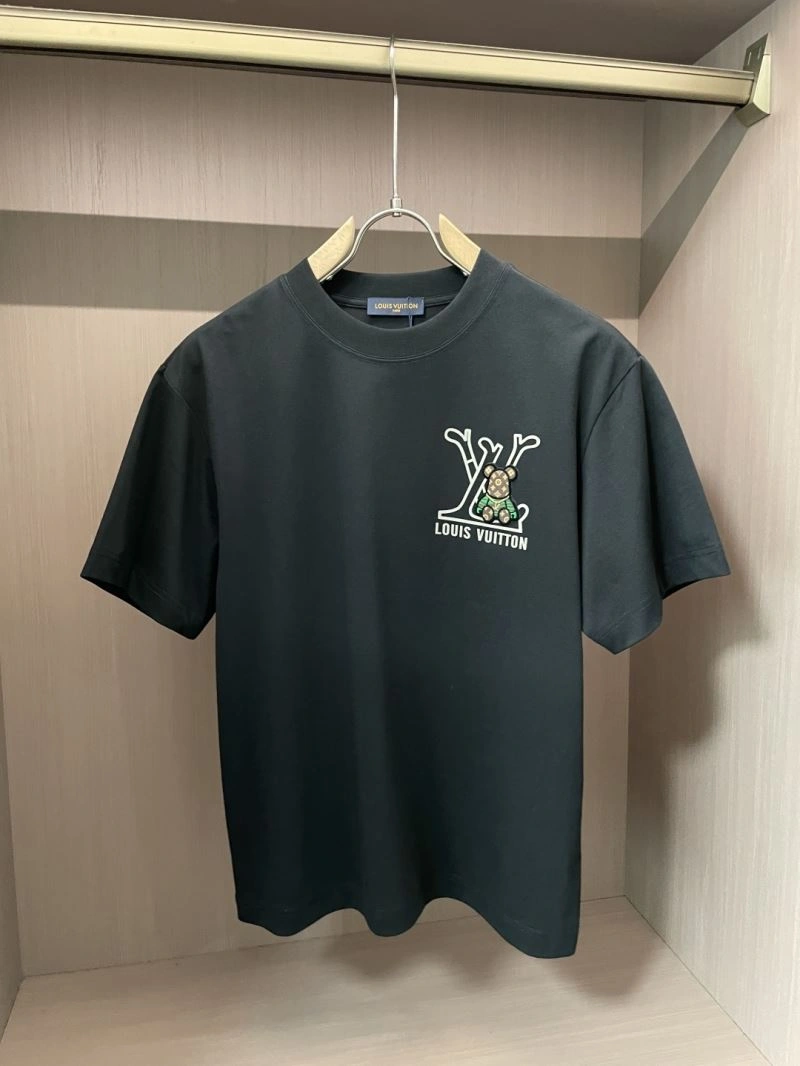 Affordable Louis Vuitton T-Shirts 135690