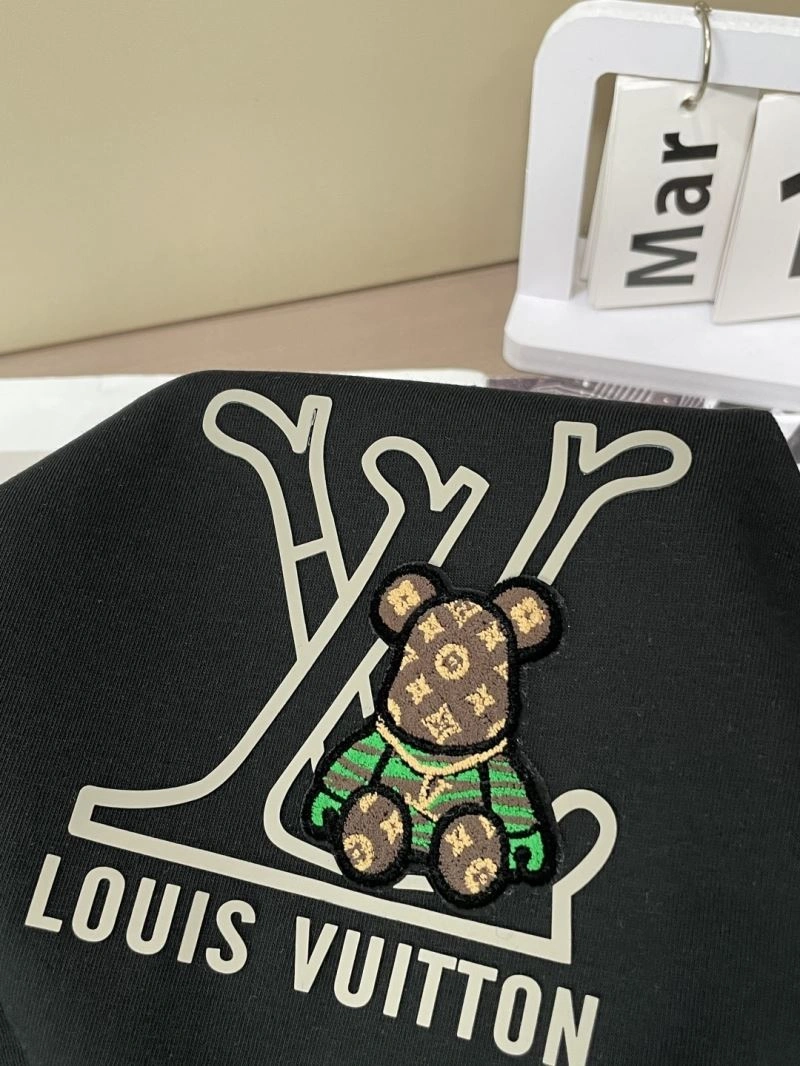 Affordable Louis Vuitton T-Shirts 135690