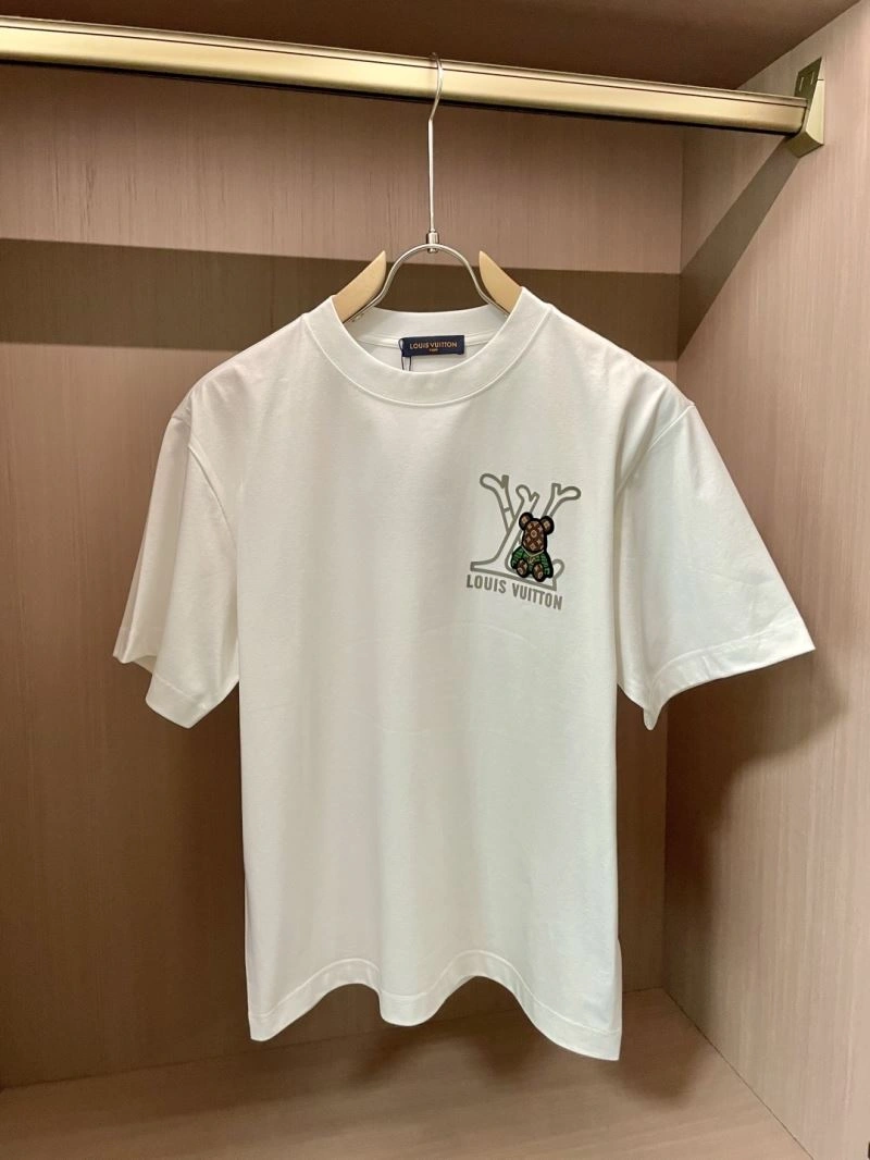 ModernLook Louis Vuitton T-Shirts 135708
