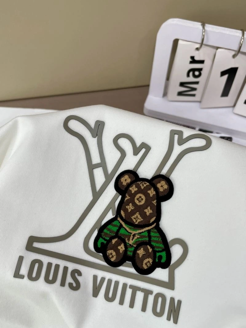ModernLook Louis Vuitton T-Shirts 135708
