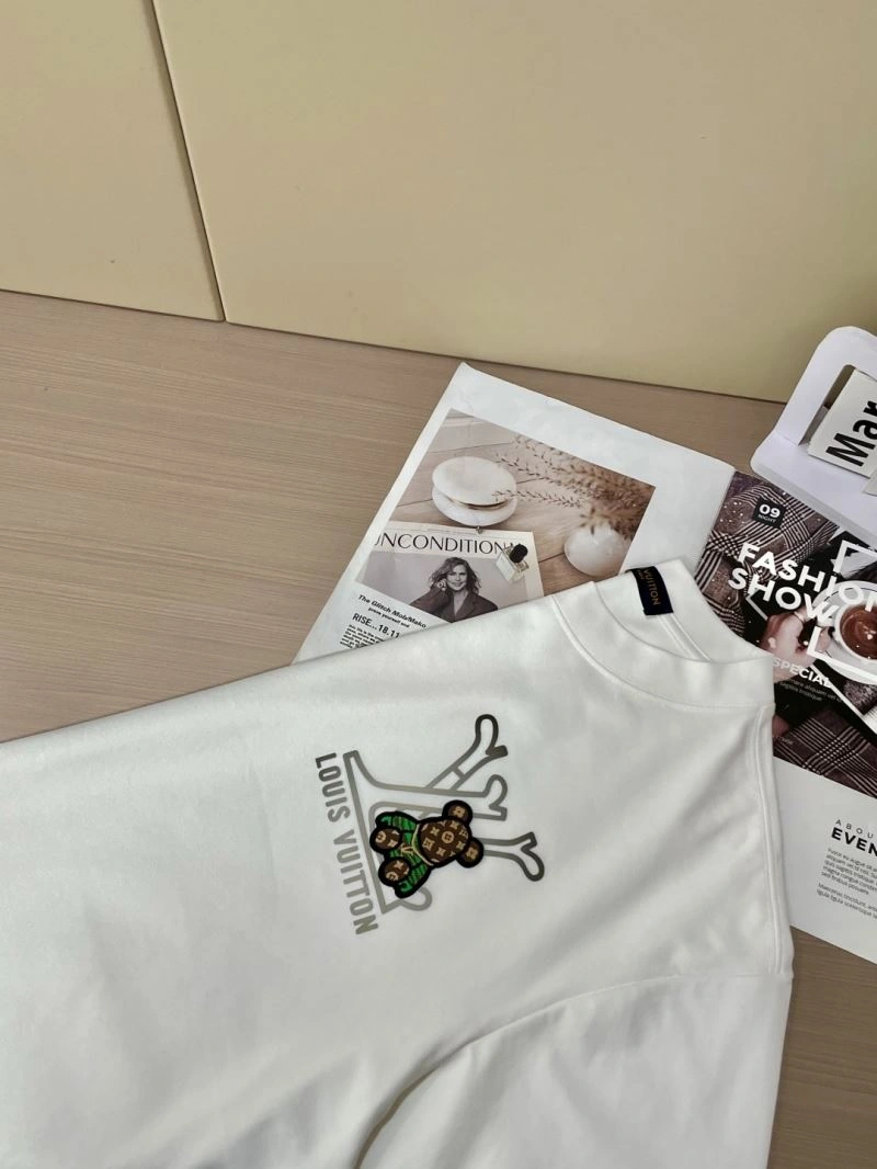ModernLook Louis Vuitton T-Shirts 135708