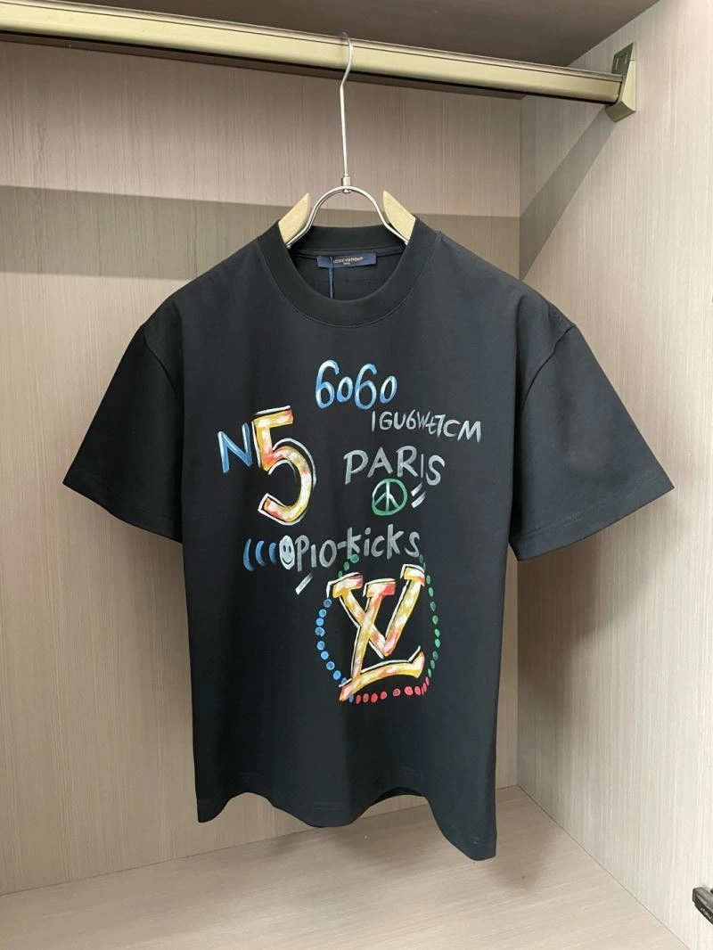 Louis Vuitton T-Shirts TimelessDesign 135680