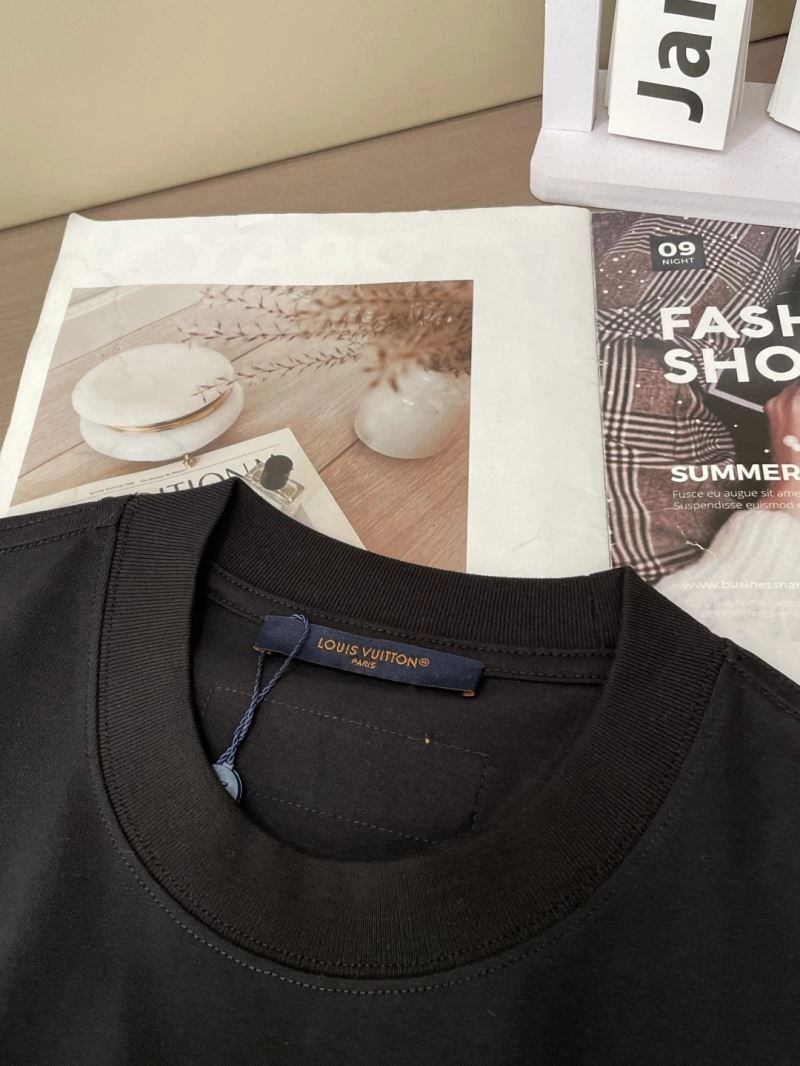 Louis Vuitton T-Shirts TimelessDesign 135680