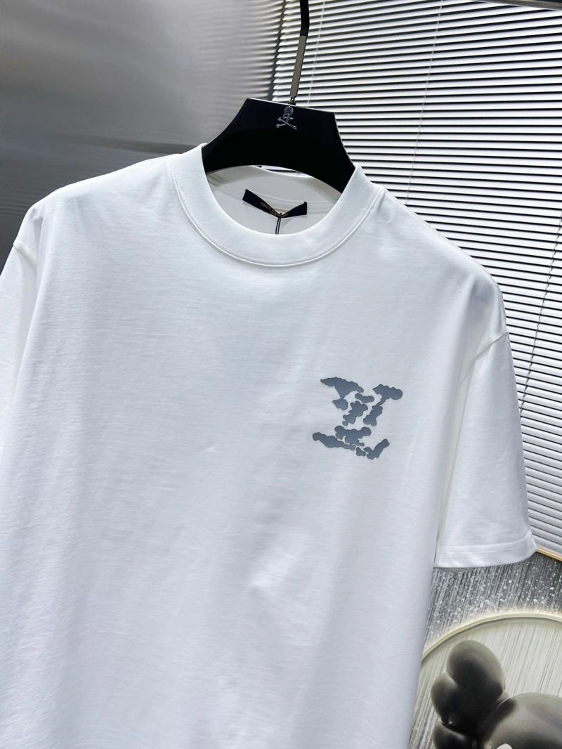 WeatherProof Louis Vuitton T-Shirts 135706