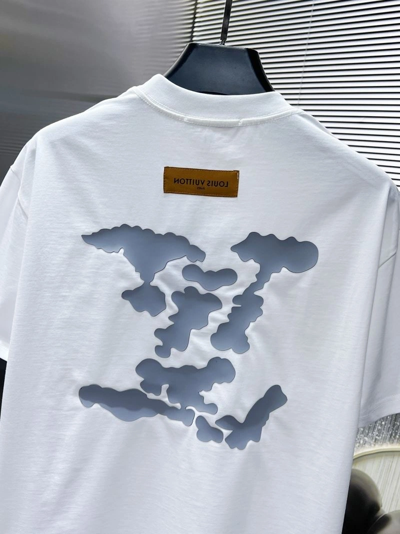 WeatherProof Louis Vuitton T-Shirts 135706