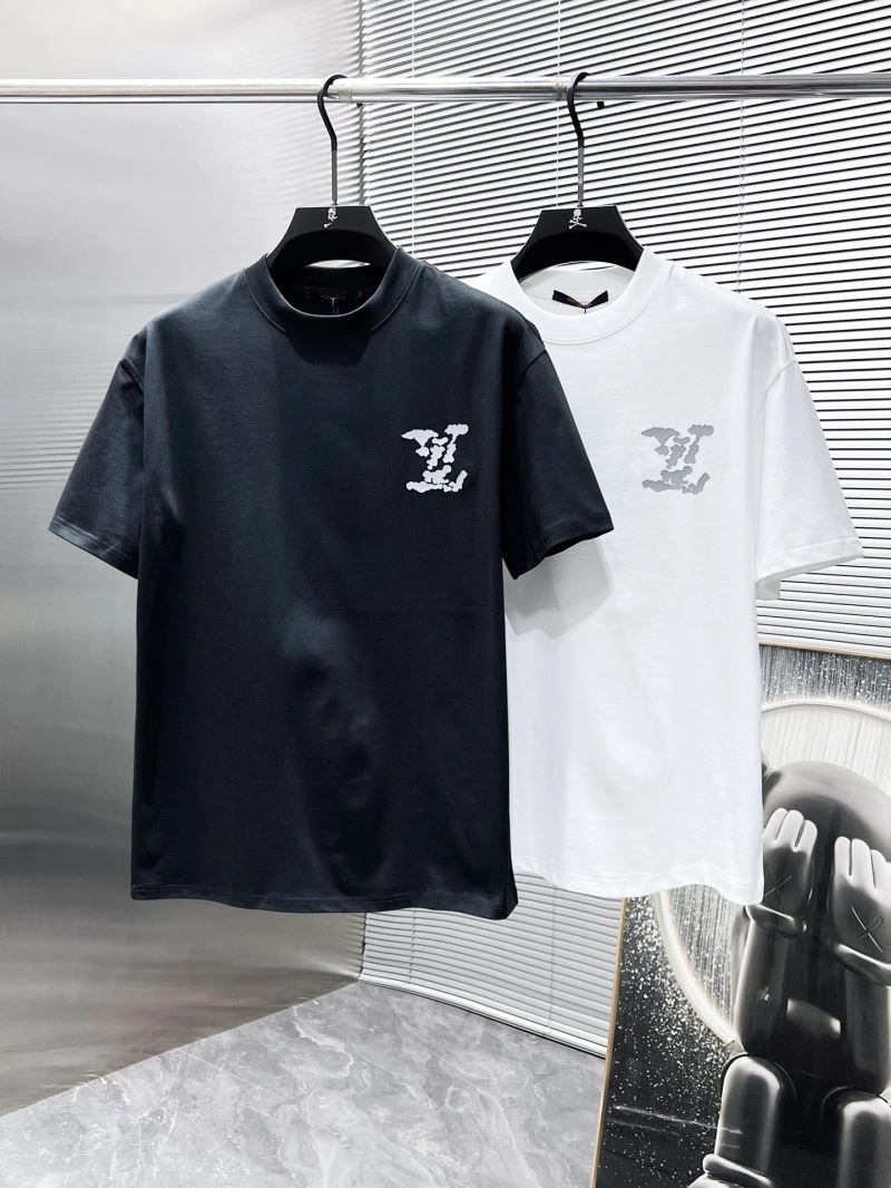 WeatherProof Louis Vuitton T-Shirts 135706