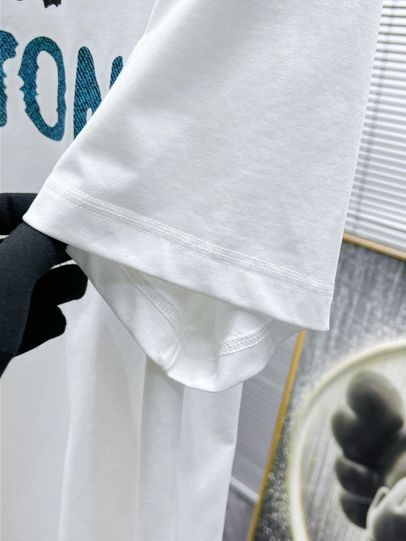 SmoothTexture Louis Vuitton T-Shirts 135684