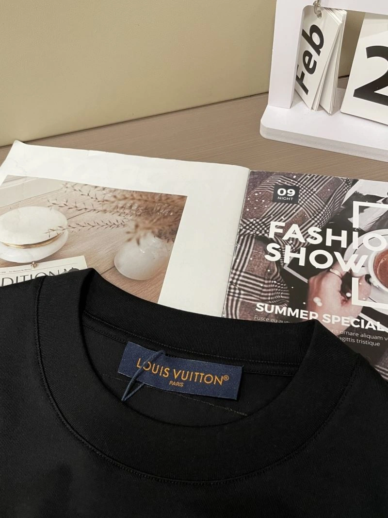 QuickDry Louis Vuitton T-Shirts 135697