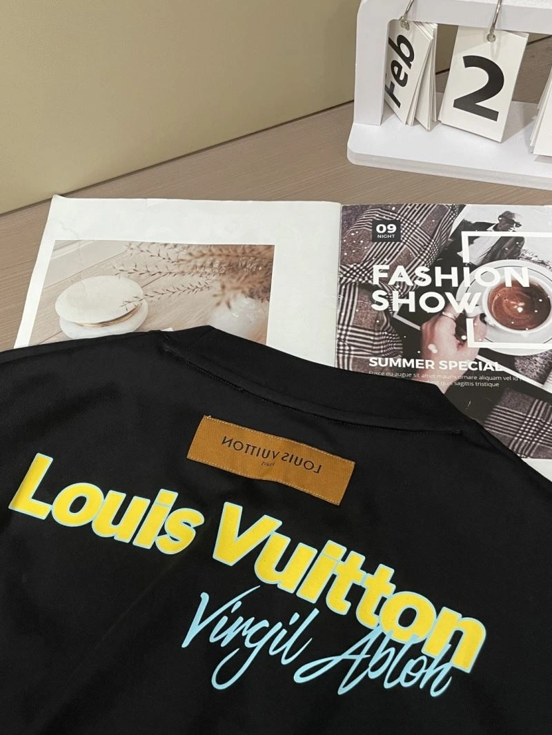 QuickDry Louis Vuitton T-Shirts 135697