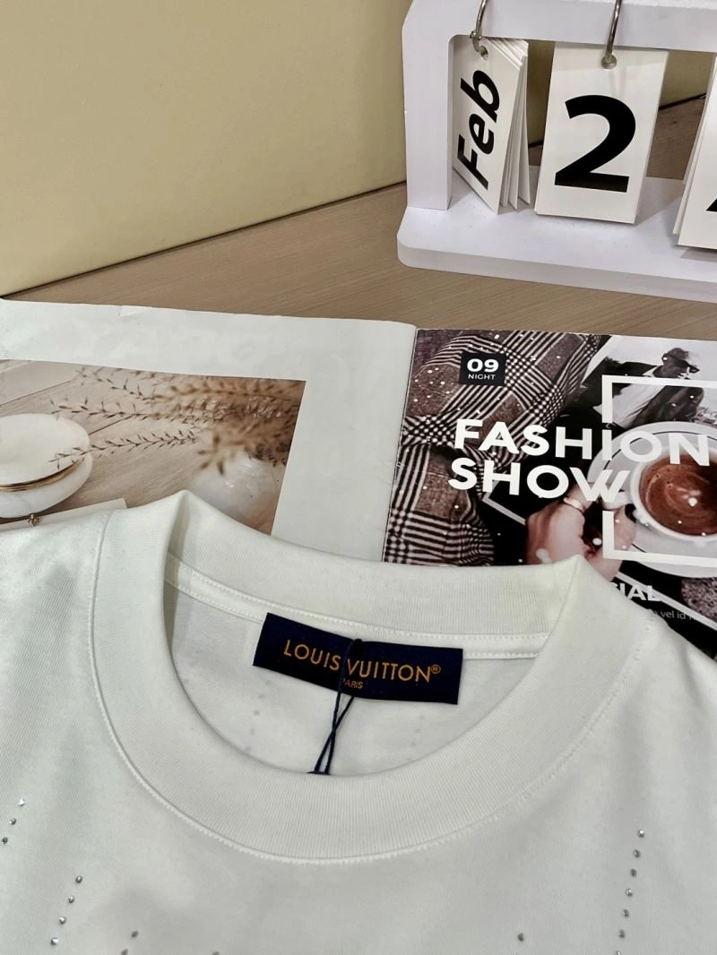 Louis Vuitton T-Shirts Thermal 135683