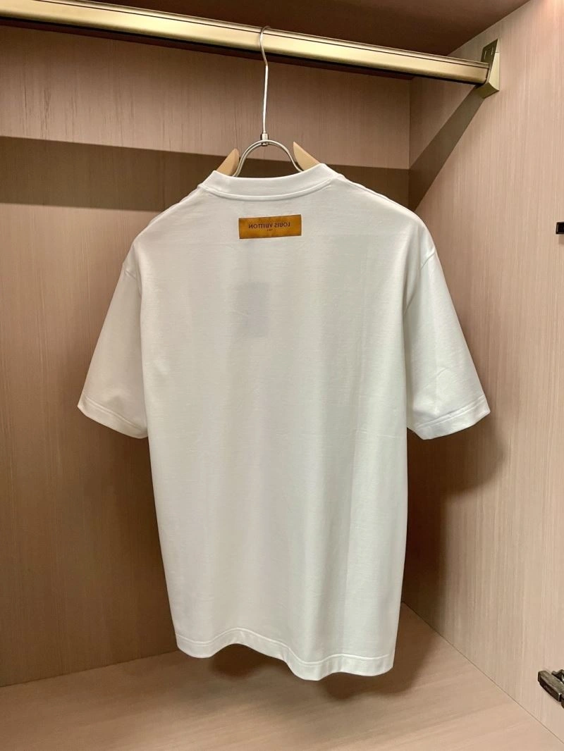 Elegant Louis Vuitton T-Shirts 135693