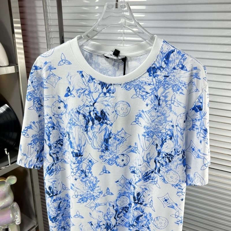 Louis Vuitton T-Shirts Cozy 135688