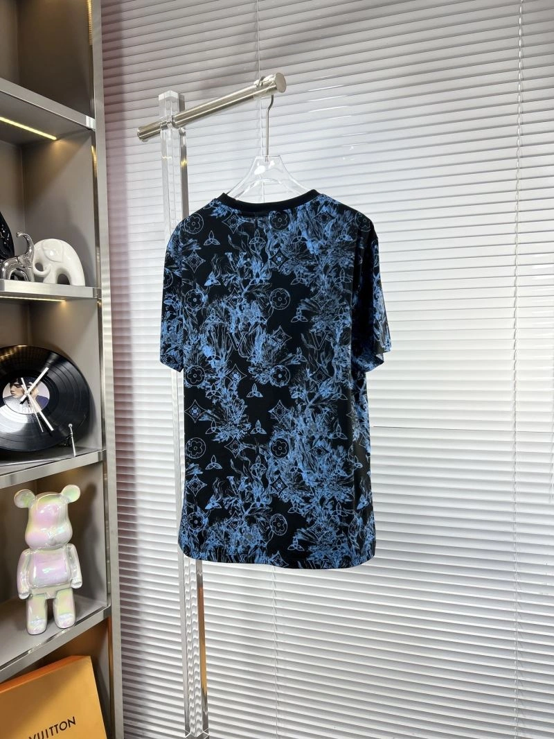 Louis Vuitton T-Shirts Casual 135701