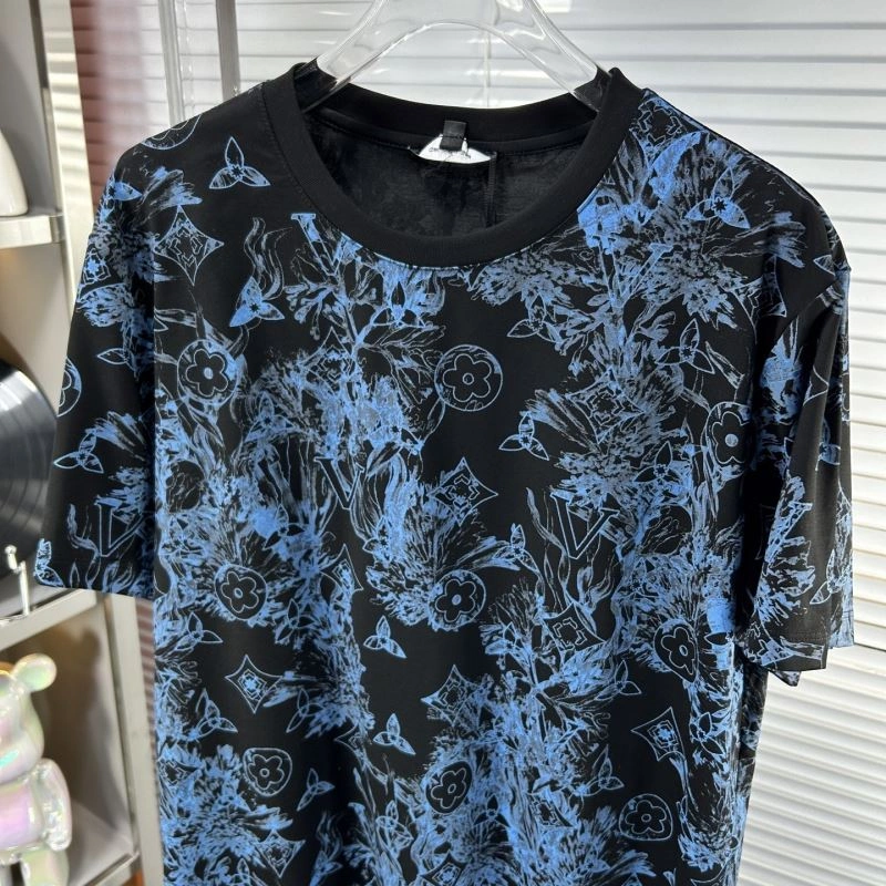 Louis Vuitton T-Shirts Casual 135701