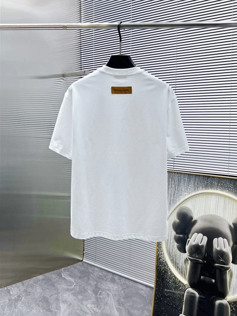 Louis Vuitton T-Shirts Casual 135689