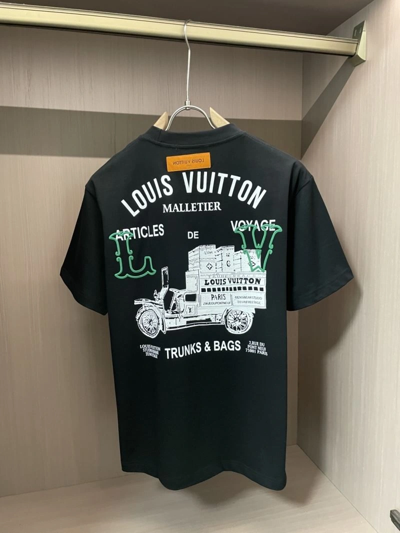Soft Louis Vuitton T-Shirts 135675
