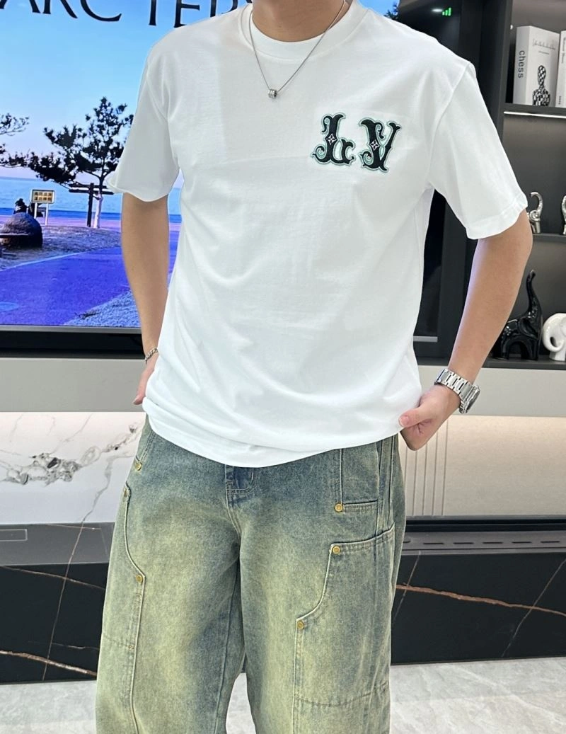 Attractive Louis Vuitton T-Shirts 135676