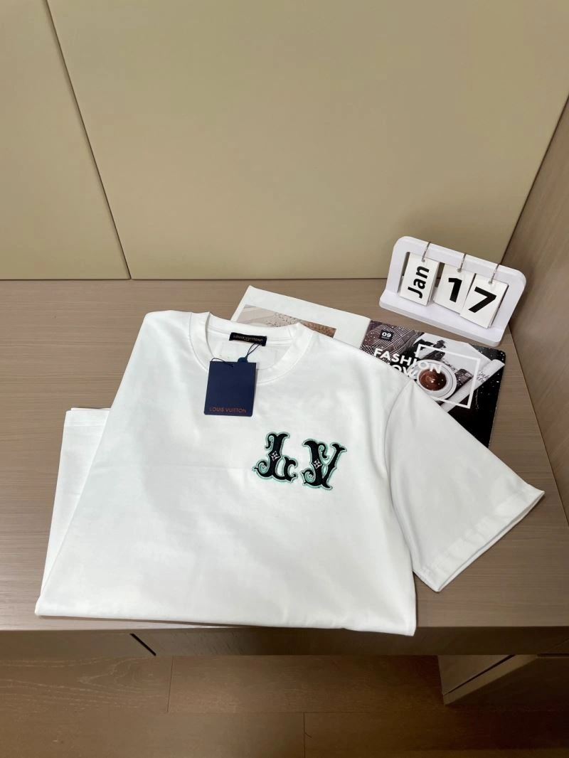 Attractive Louis Vuitton T-Shirts 135676