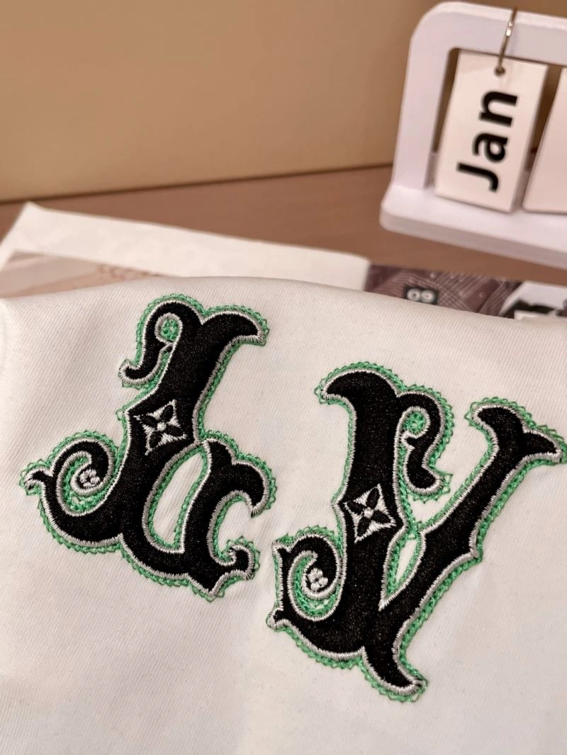 Attractive Louis Vuitton T-Shirts 135676
